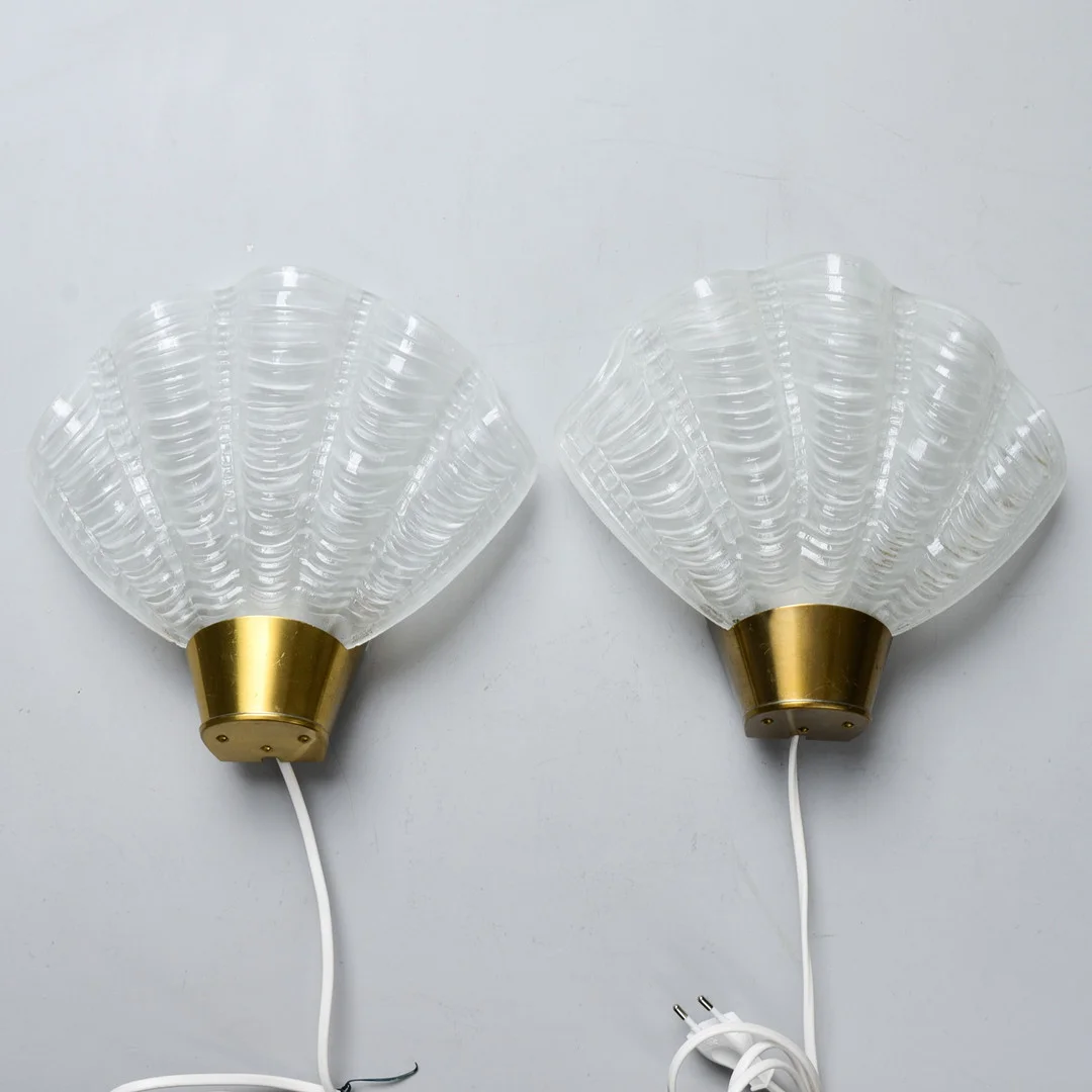 VÄGGLAMPOR ett par, "Coquille", ASEA, Swedish modern, 1940-tal. — Wall Lights — Formstad Auktioner