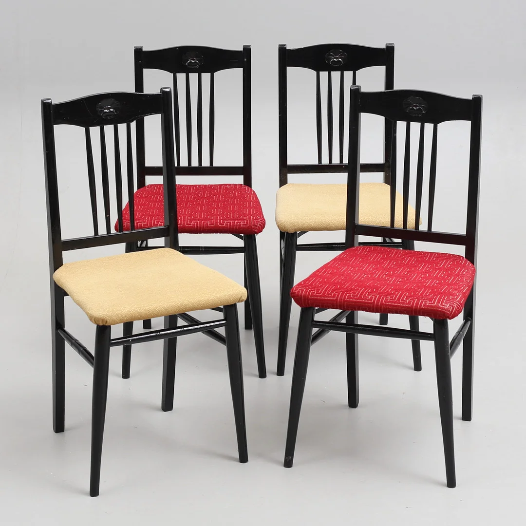 STOLAR, 4 st, 1900-talets första hälft. — Armchairs & Chairs — Auktionshuset Thelin & Johansson