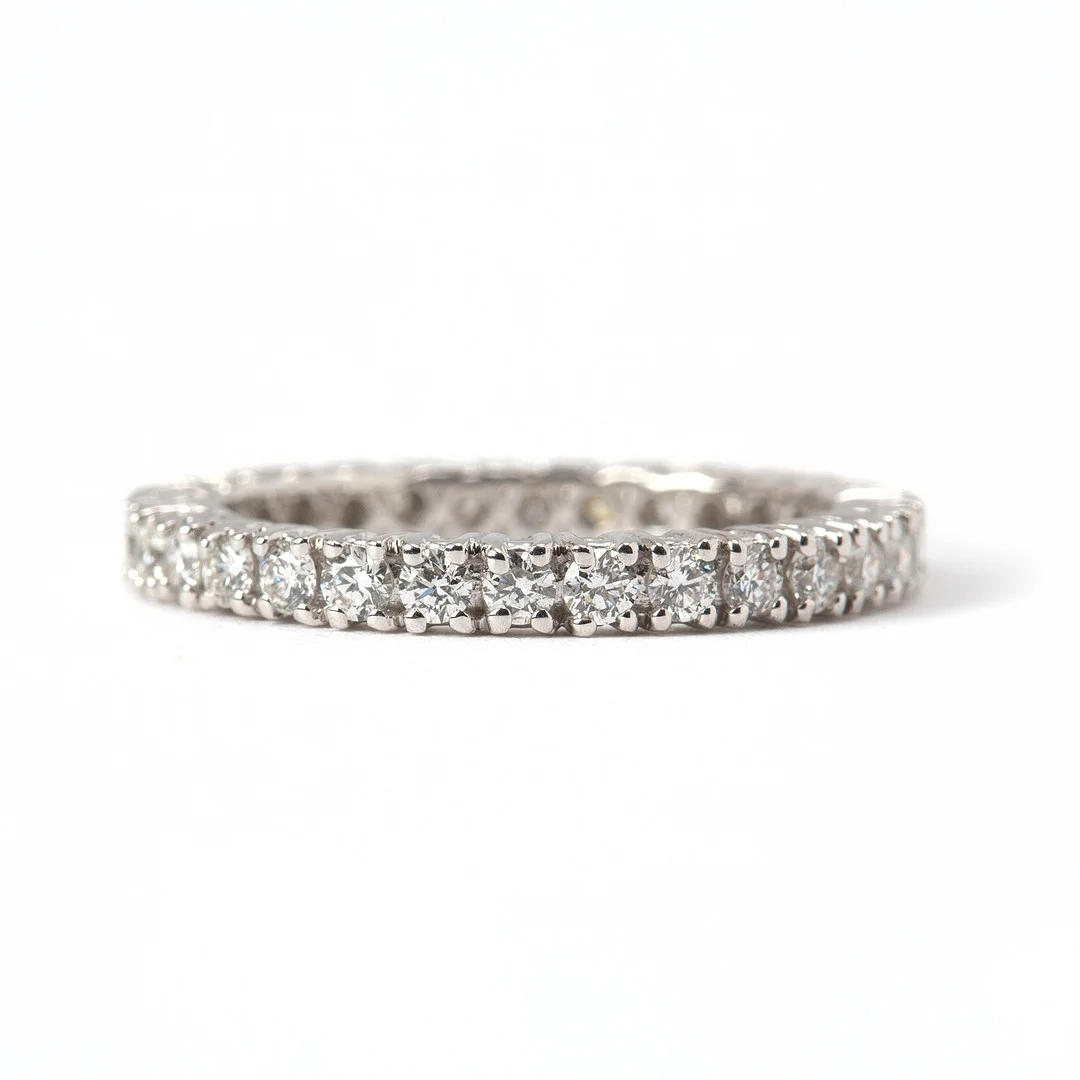 RING, 18K vitguld med briljantslipade diamanter, totalt 1.03 ct. — Rings — Stockholms Auktionsverk Göteborg