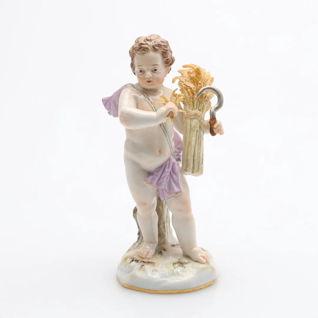 JOHANN JOACHIM KAENDLER. FIGURIN, PORSLIN, MODELL A67, SOMMAR, UR ÅRSTIDERNA, MEISSEN, 1800-TALETS ANDRA HÄLFT. — European — Crafoord Auktioner Lund