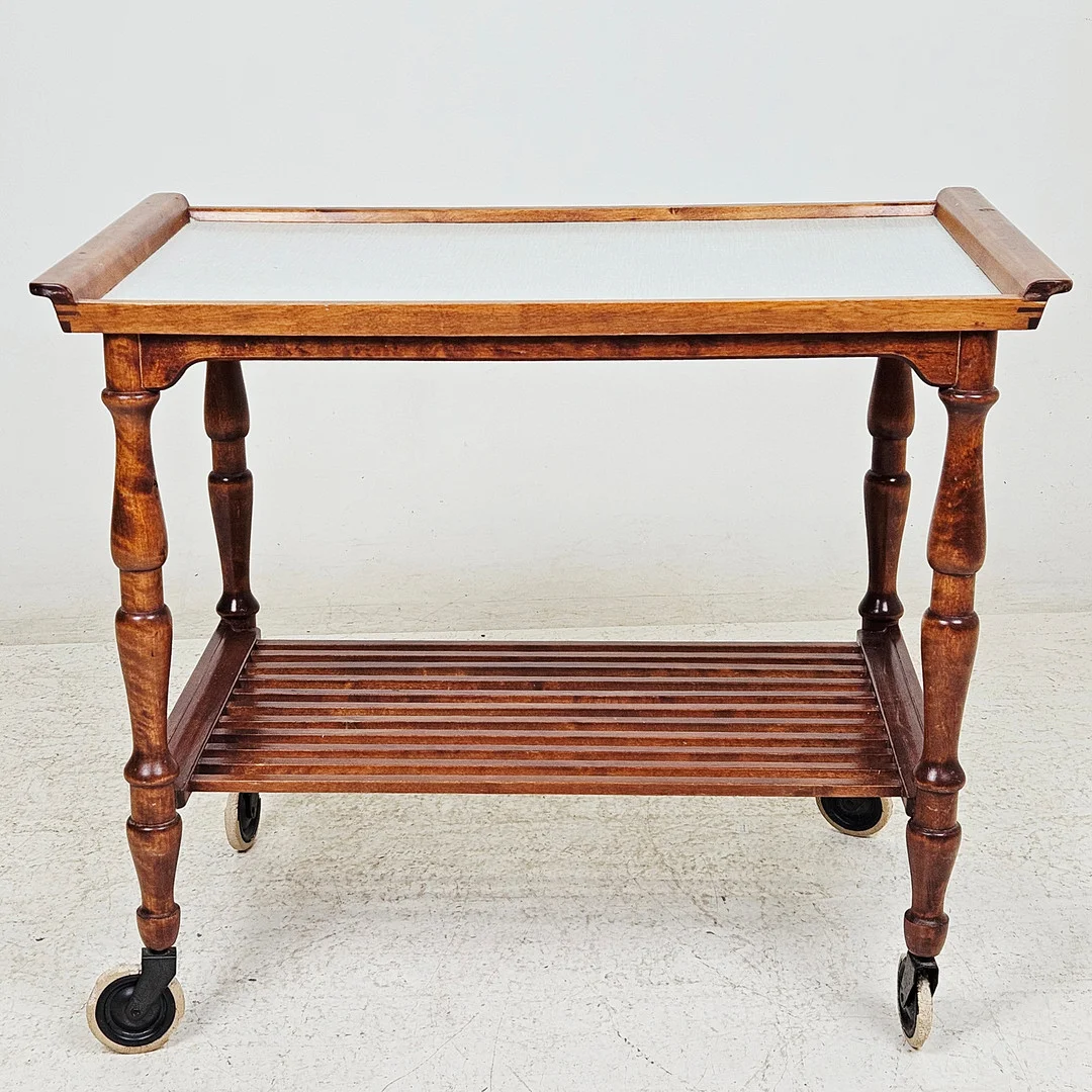 SERVERINGSVAGN, 1900-talets första hälft. — Other — Auktionshuset Thörner & Ek