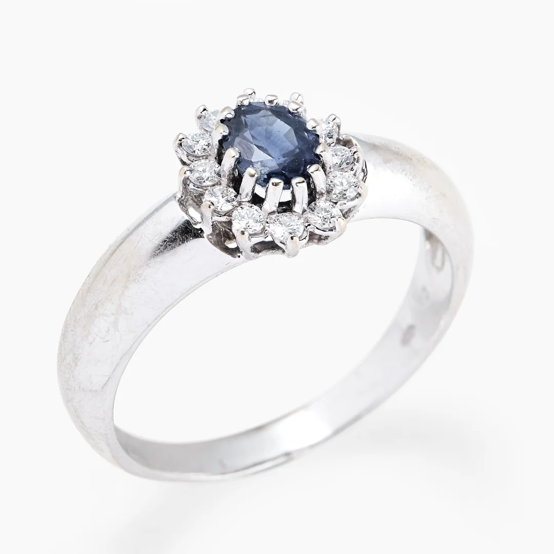 Ring med safir og diamanter — Ring med safir og diamanter — Smykker/Smykker — Blomqvist