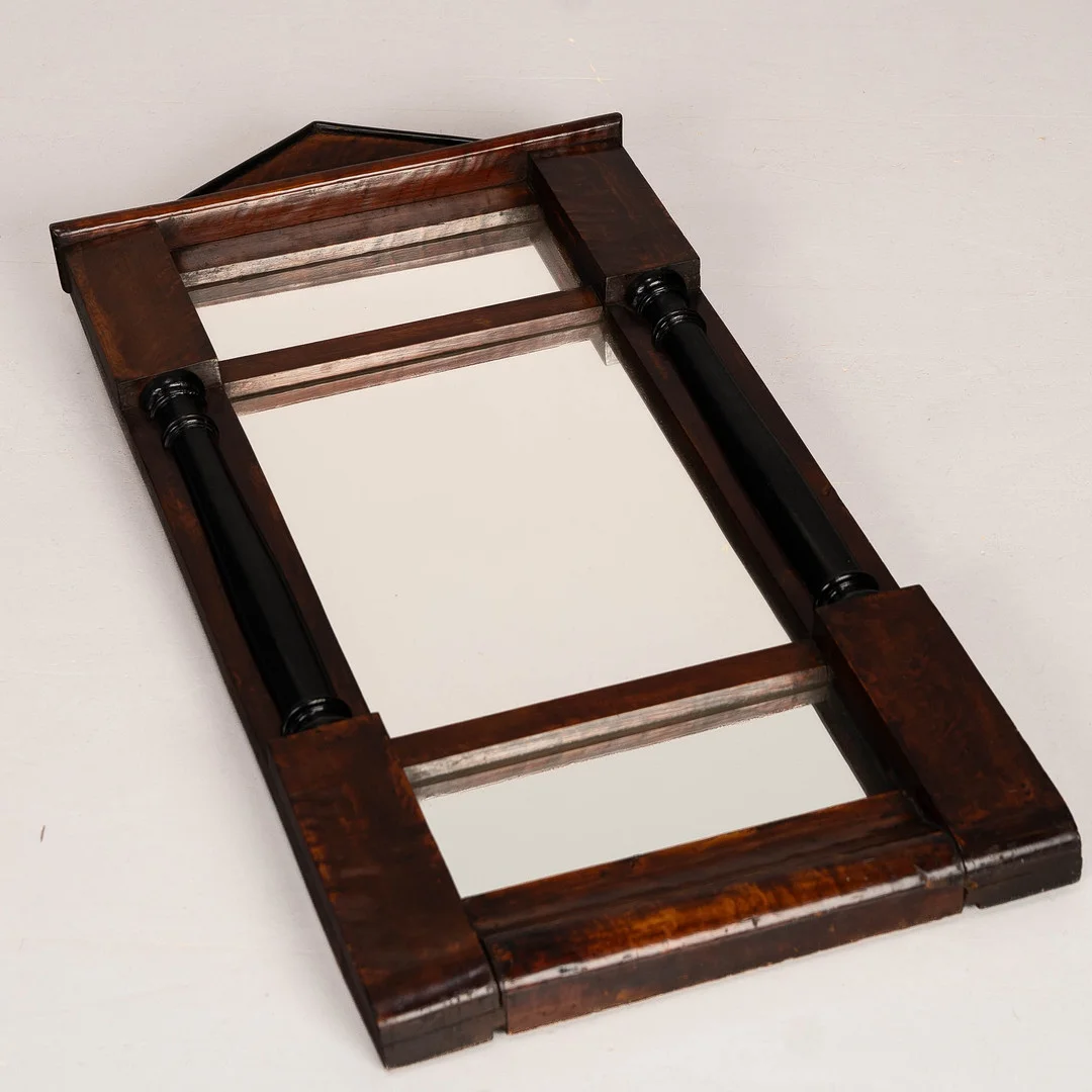VÄGGSPEGEL, Karl-Johan, Mahogny. — Mirrors — Norrlands Auktionsverk