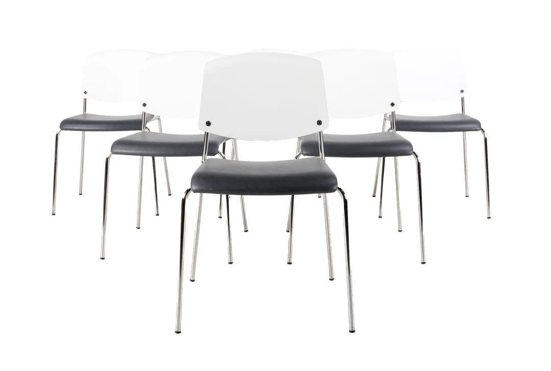 Busk & Hertzog for Magnus Olesen. Six dining chairs, model Pause (6) — Furniture/Chairs — Lauritz