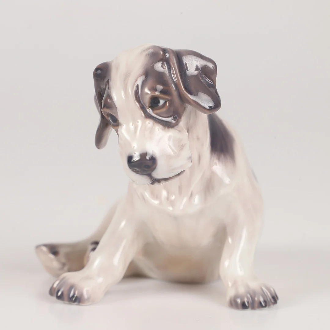 FIGURIN, hund, porslin, Dahl Jensen, Danmark. — European — Helsingborgs Auktionskammare