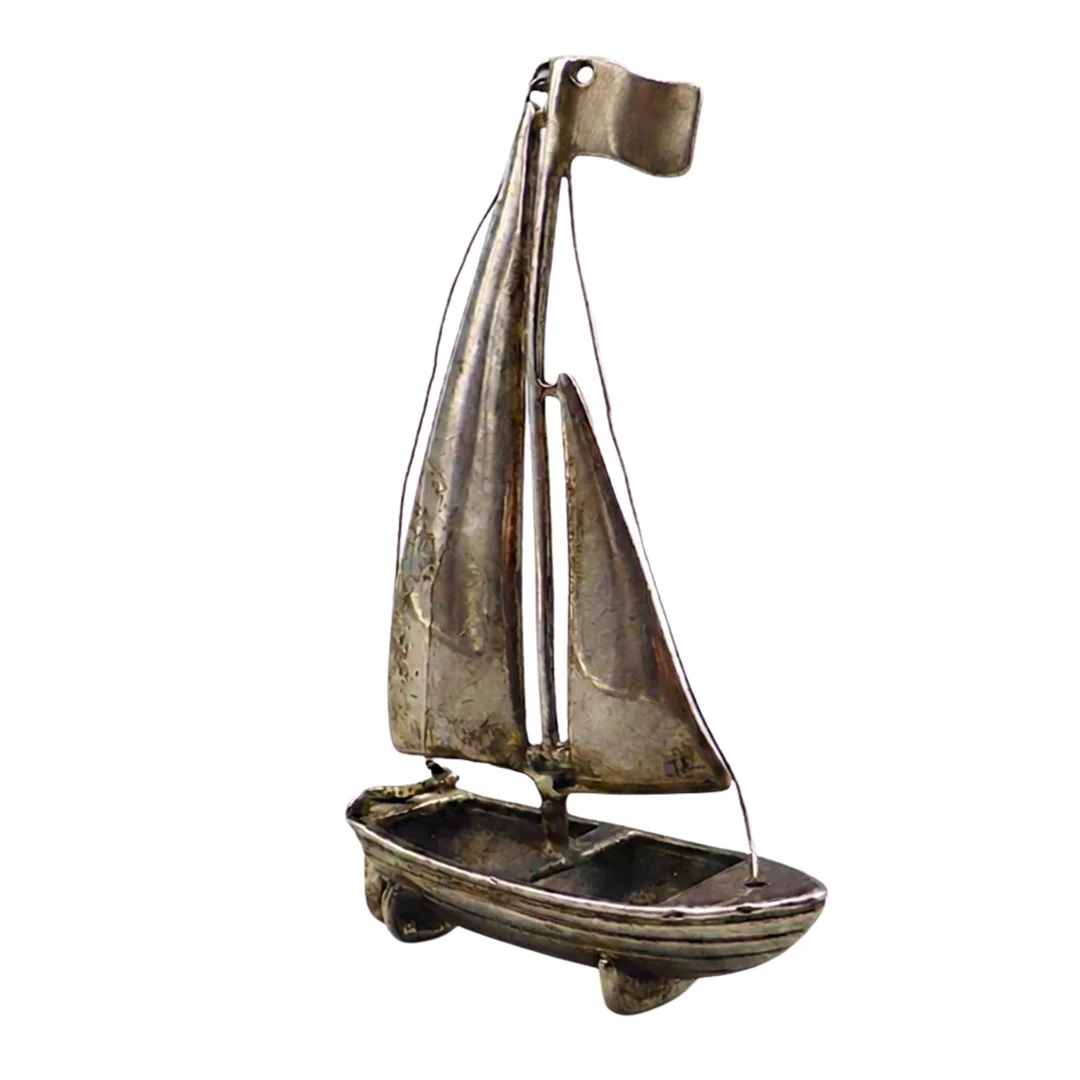 SEGELBOOT-MINIATUR AUS 925ER SILBER. — Silver — Auktionshaus Stuber's Hammerschlag