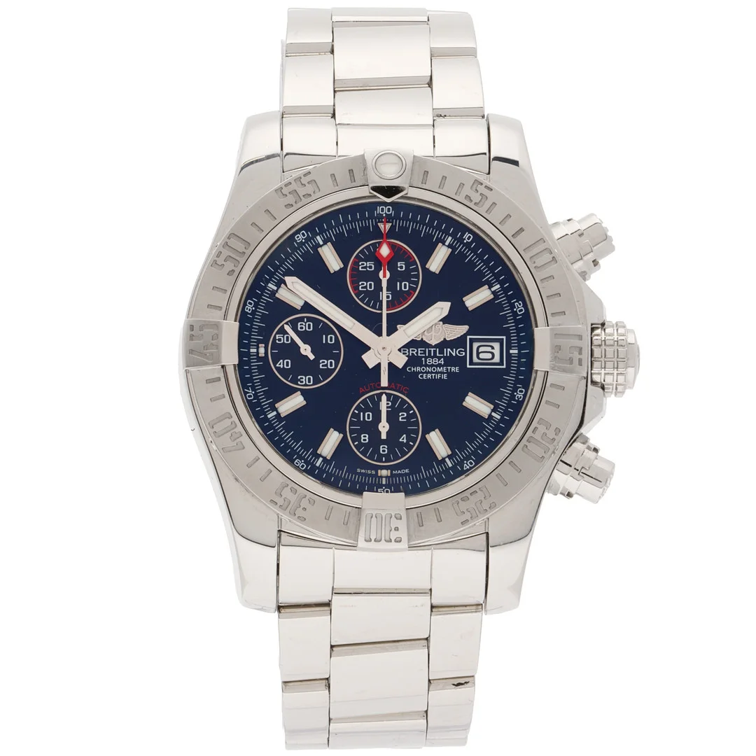 BREITLING. 'Avenger'. Herrearmbåndsur af stål ref. A13381. — Wristwatches — Palsgaard Kunstauktioner