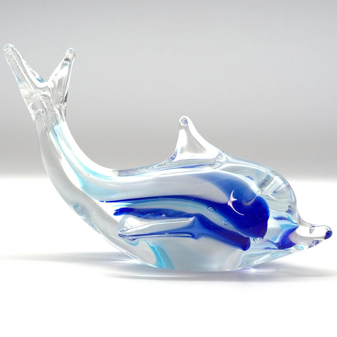 MURANO-GLASSKULPTUR, DELFIN, STUDIO GLAS, SOMMERSO, ITALIEN, UM 1960. — Art glass — Kunst- und Auktionshaus Kleinhenz
