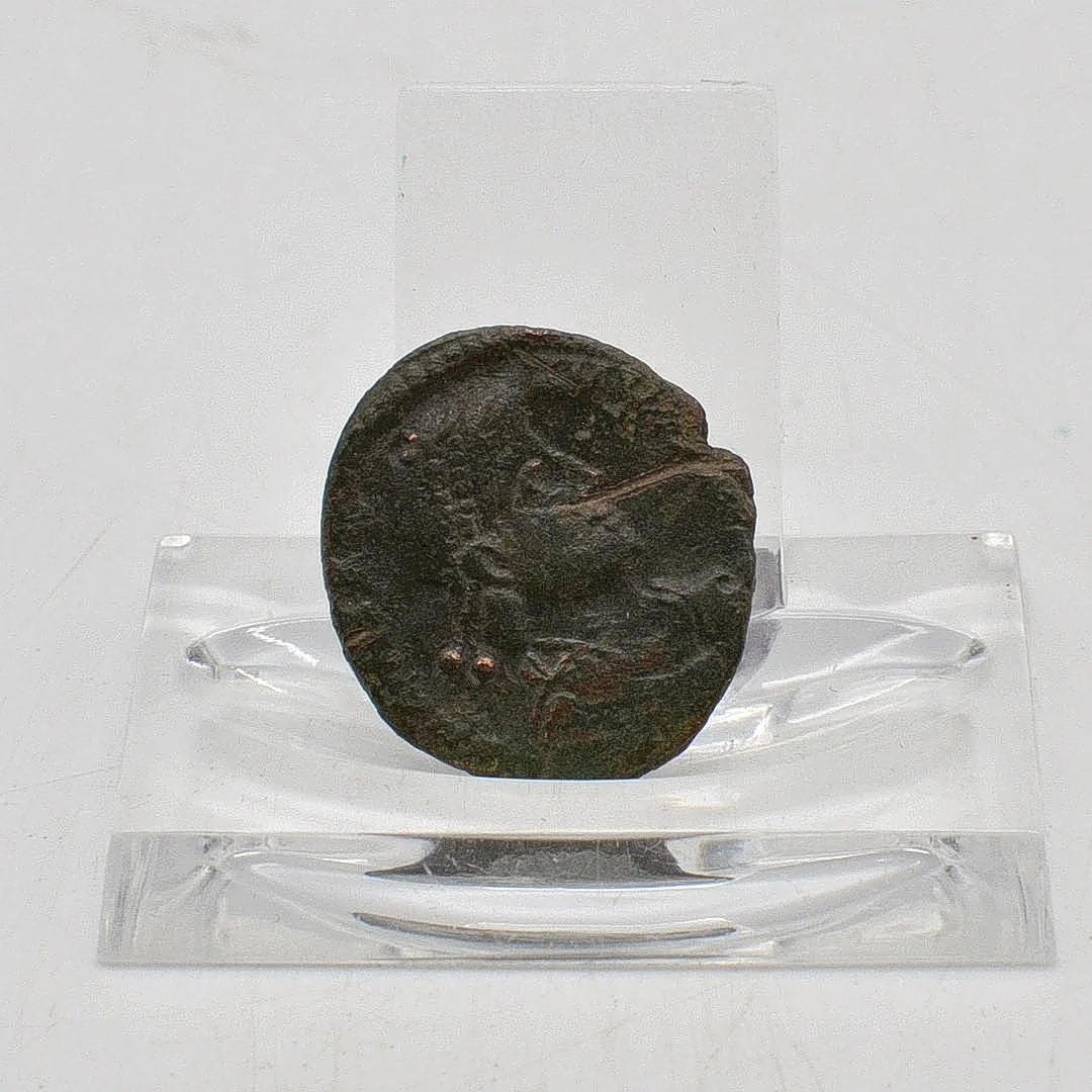 GRATIANUS (367-383) ANTIKE RÖMISCHE MÜNZE, BRONZE MIT DUNKLER PATINA, DM CA. 24MM. — Coins & Banknotes — Kunst- und Auktionshaus Kleinhenz