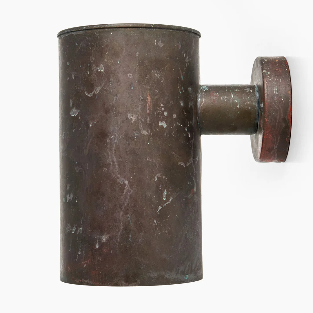 VÄGGLAMPA, för fasad, modell Nr. 65006, Fagerhults Belysning, 1960-tal. Kopparplåt. — Wall Lights — Crafoord Auktioner Stockholm