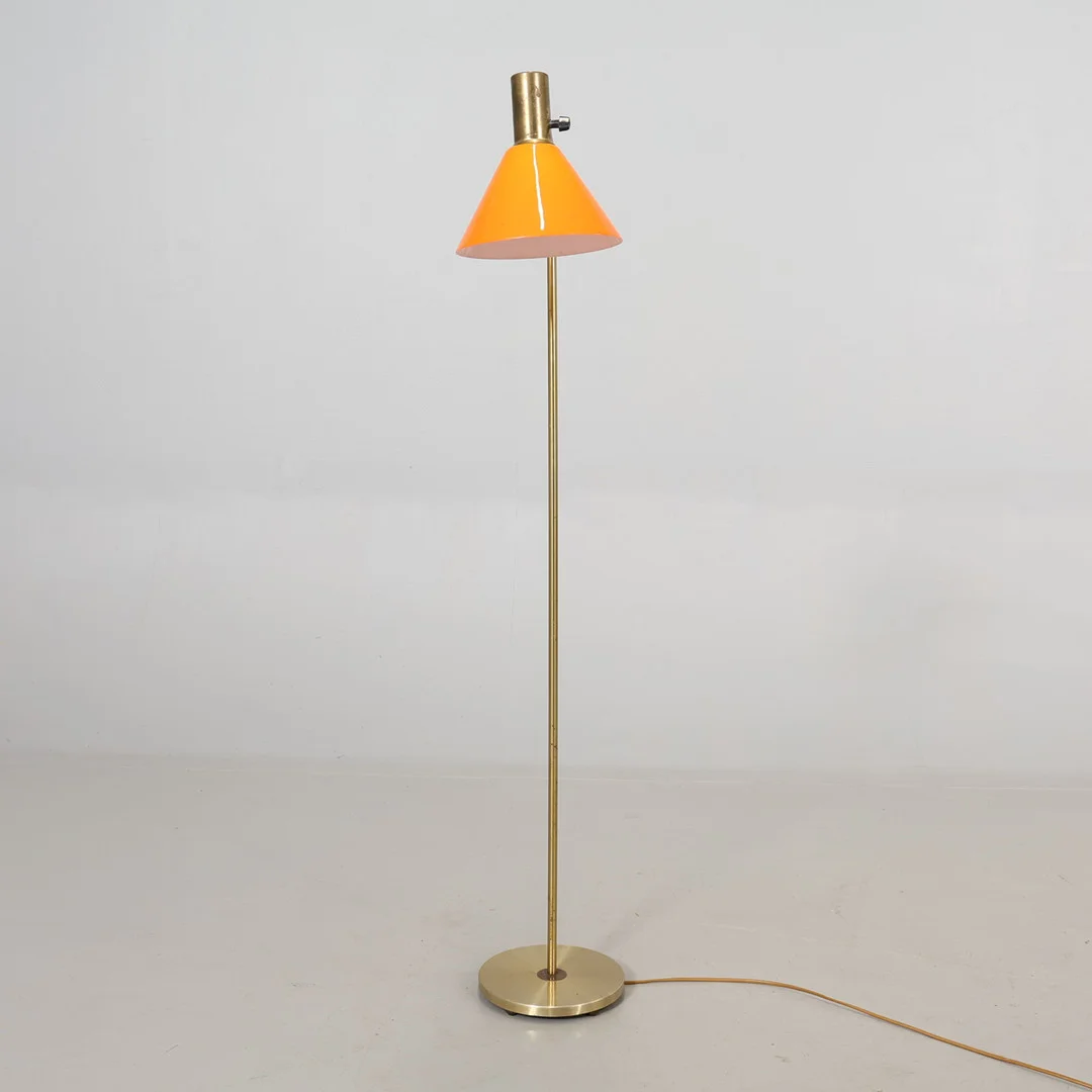 GOLVLAMPA, FLB AB Falkenbergs Belysning, 1900 talets mitt. — Floor lights — Höörs Auktionshall