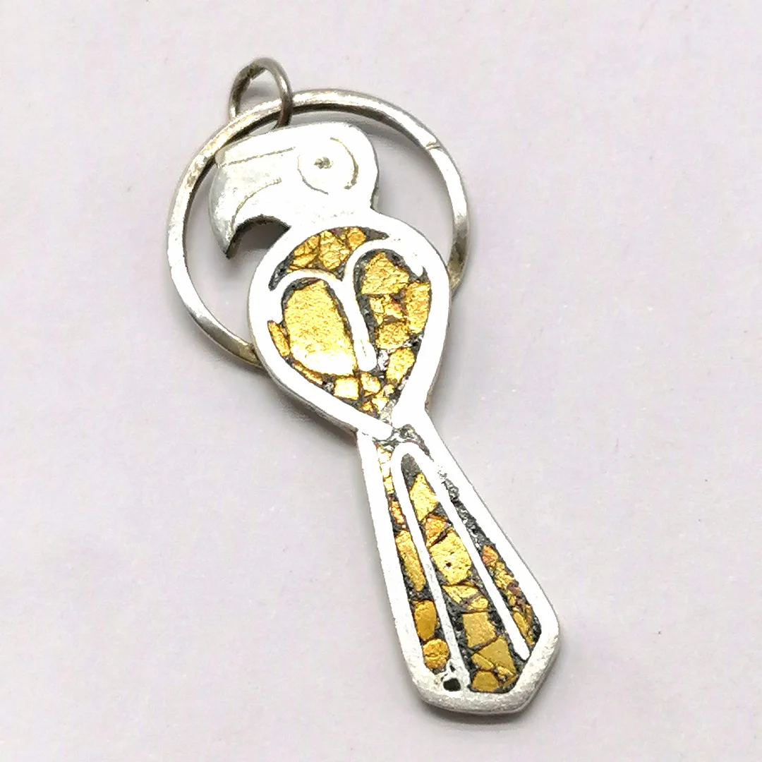 *SILVER STONE INLAID EXOTIC BIRD PENDANT. — Brooches & Pendants — Acreman St Auctioneers & Valuers