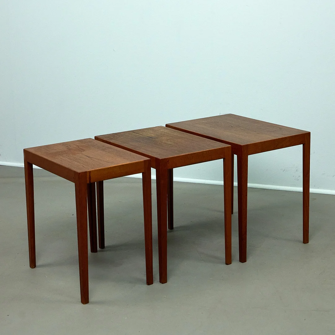SVENN ESKE KRISTENSEN. für Ludvig Pontoppidan. Beistelltische/ Satztische, Teak, 1960er Jahre, Dänemark (3). — Tables — Rheinveld Auktionen
