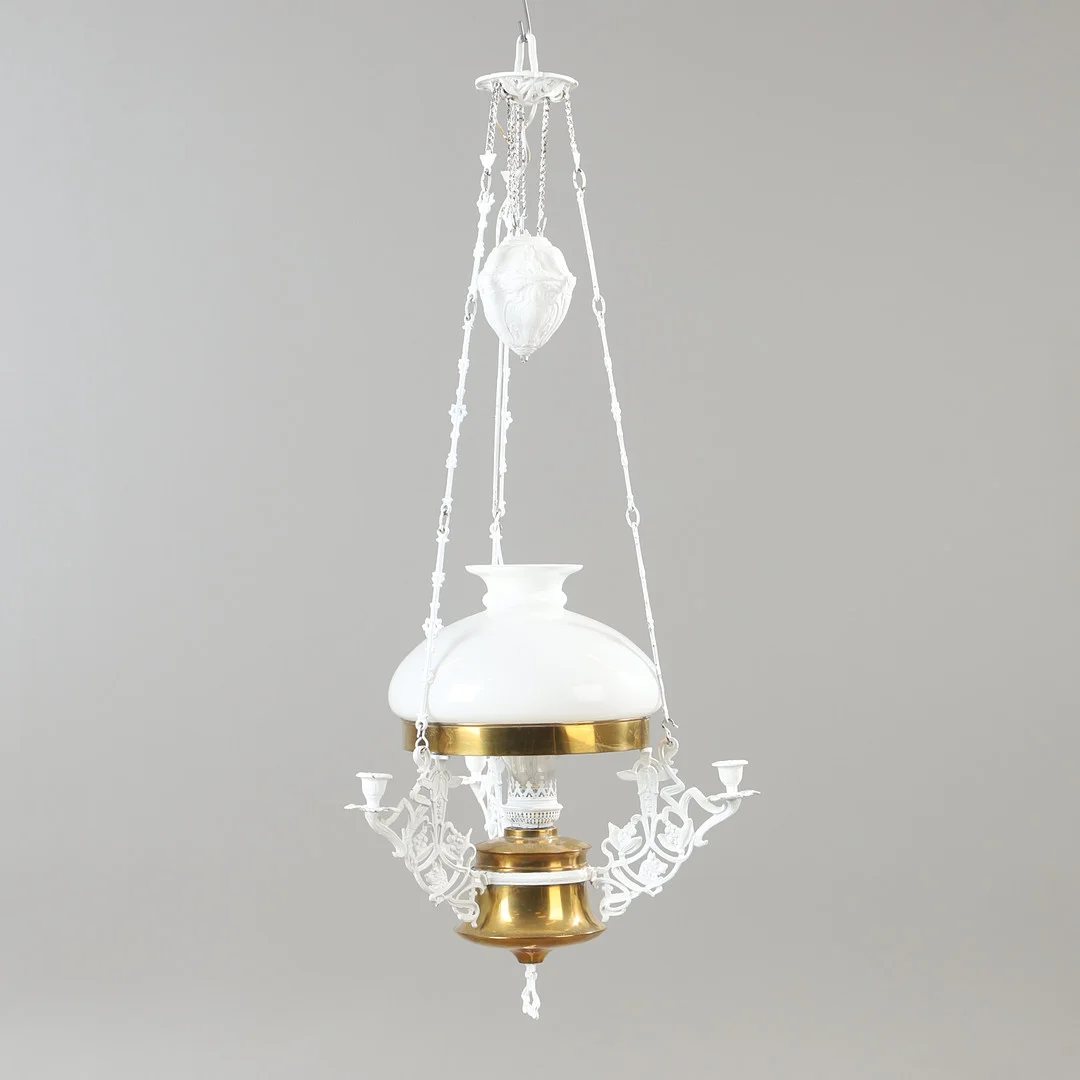 TAKFOTOGENLAMPA, målad metall, 1900-talets första hälft. — Ceiling lights — Helsingborgs Auktionskammare