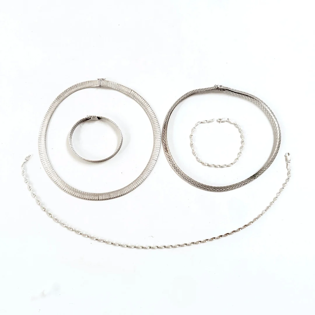 COLLIER OCH ARMBAND. Silver. — Jewellery — Auktionshuset STO Bohuslän