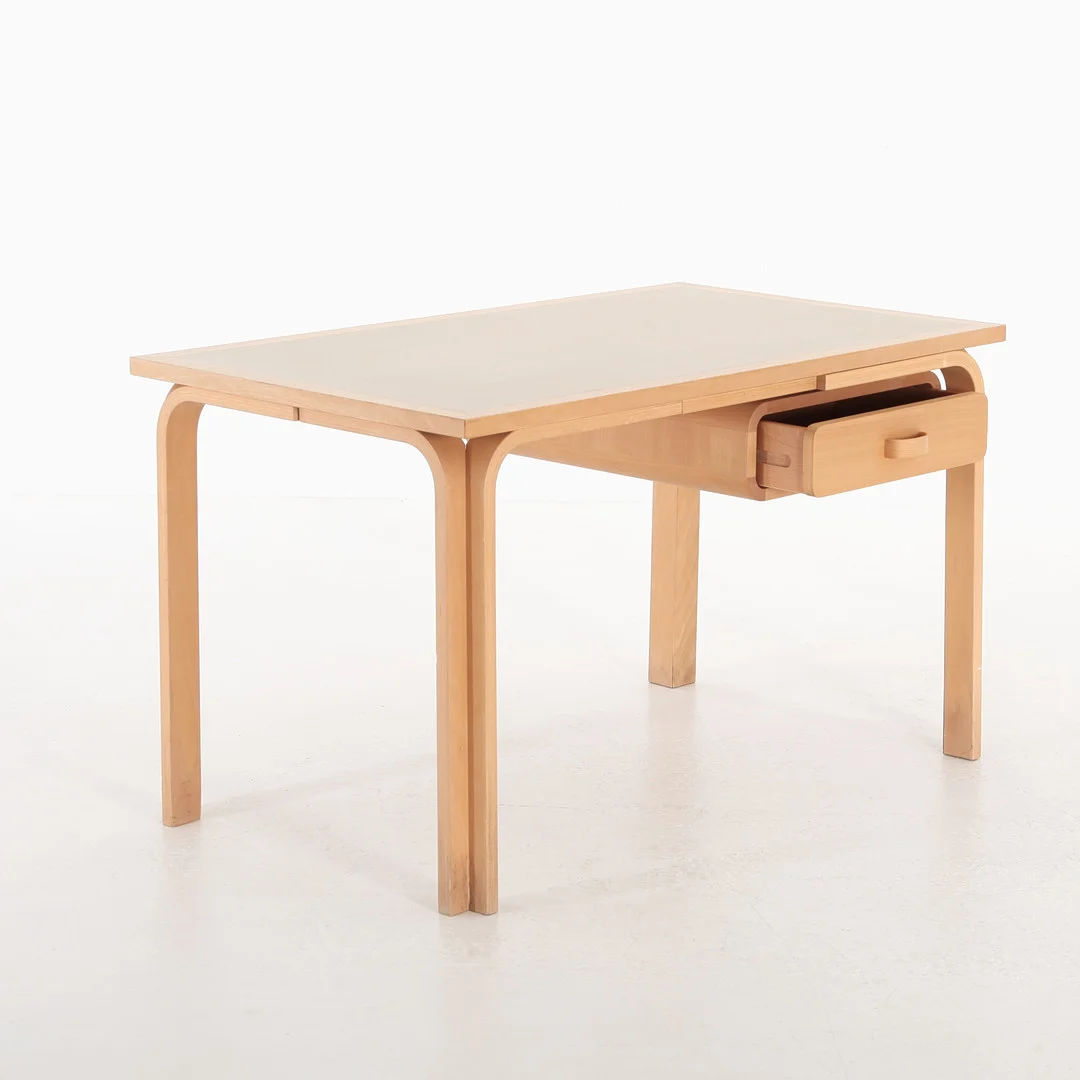 SKRIVBORD MED LÅDA, Rud Thygesen & Johnny Sørensen, Magnus Olesen Danmark. — Tables — Auktionsverket Engelholm