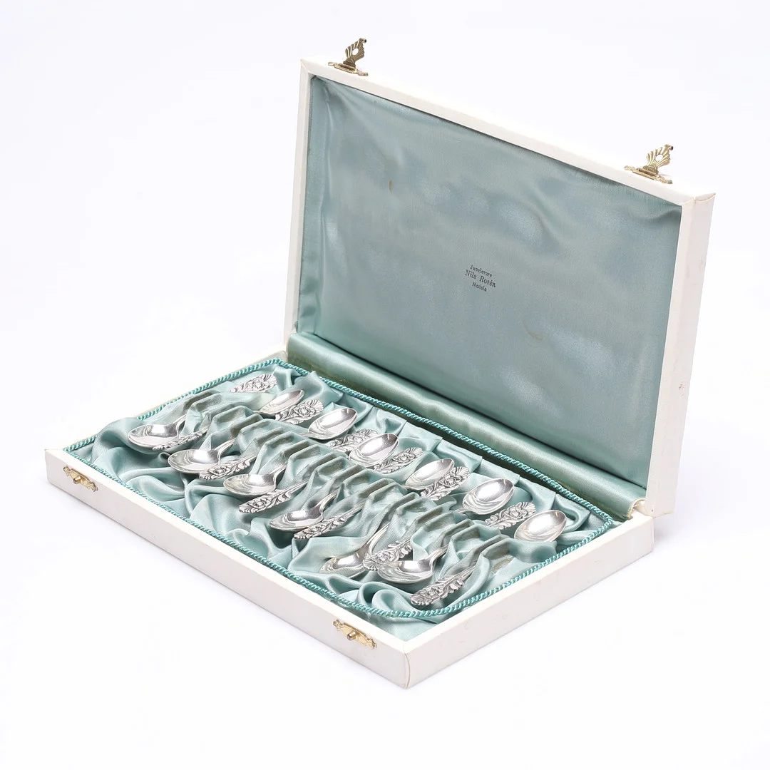 MOCKASKEDAR, 12 st, vikt ca 87 g. — Silver — Gomér & Andersson Linköping