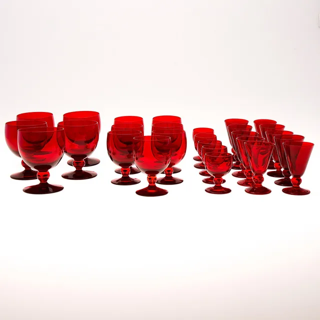 BJÖRN TRÄDGÅRDH. Glas, 27 delar, "Björn", Rejmyre Glasbruk, formgivna år 1937.
