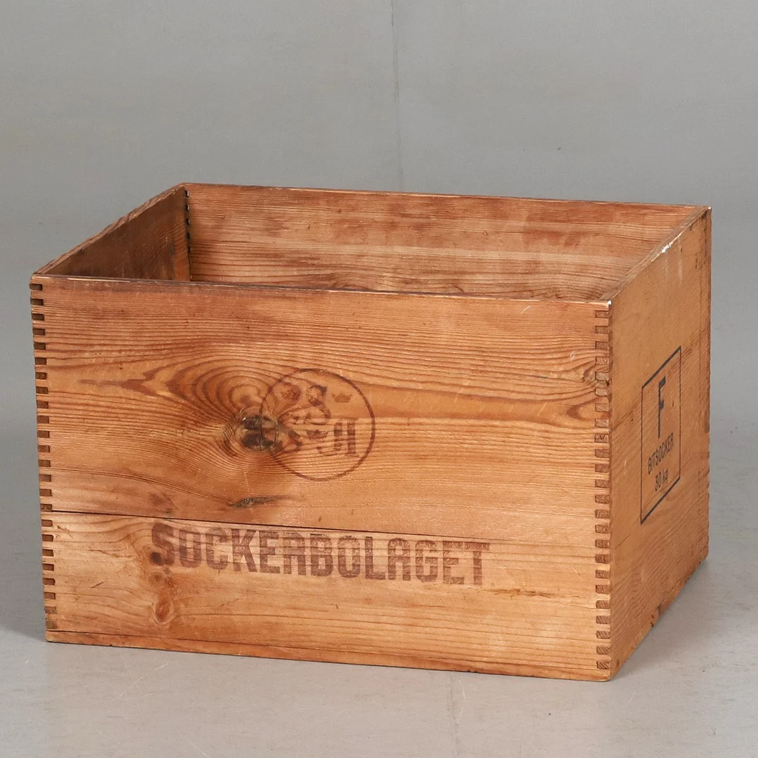 SOCKERLÅDA, trä, sockerbolaget SSA, bitsocker 30kg. — Other collectables — Örebro Stadsauktioner