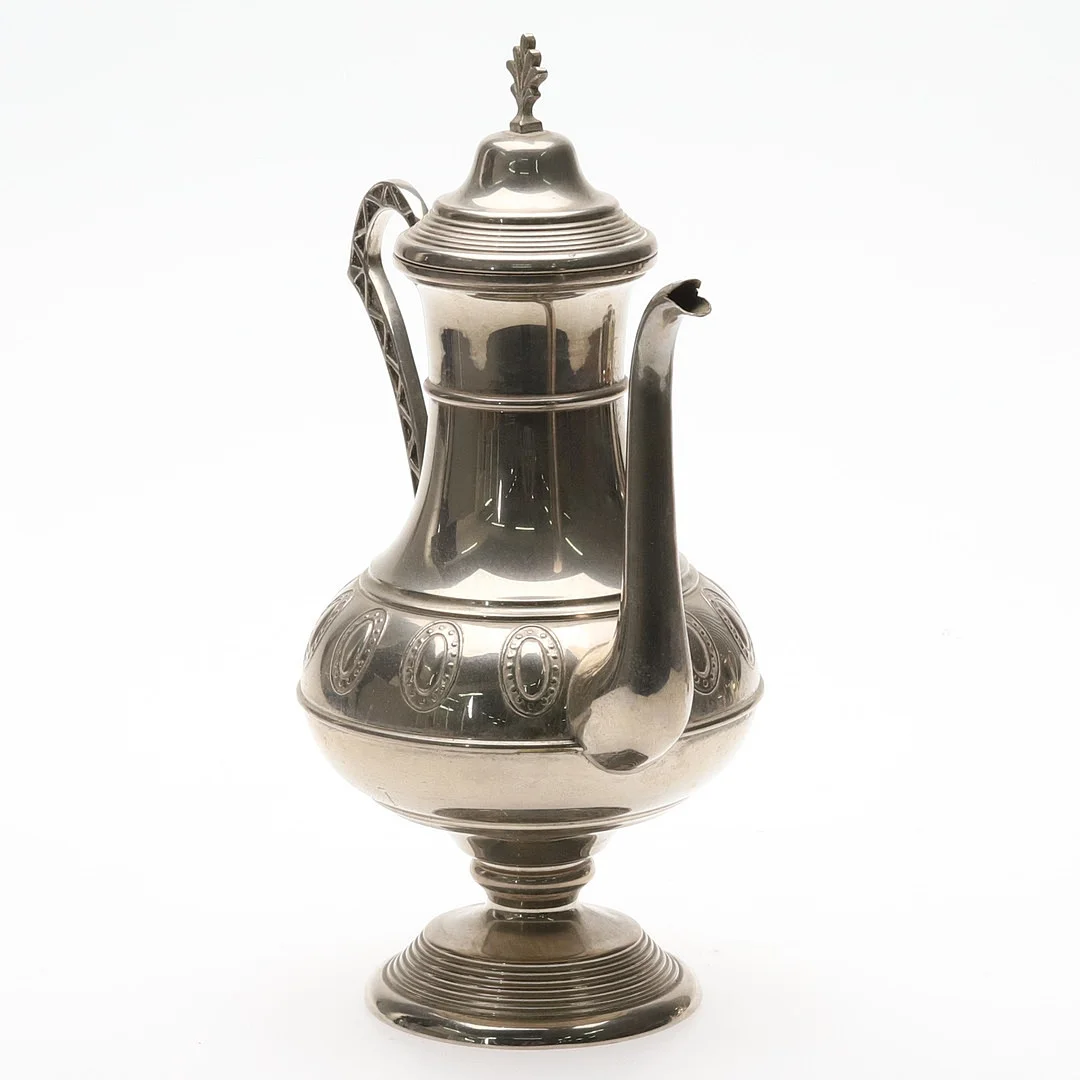 KANNA. Vitmetall. Rudolf Zibell, Eskilstuna, omkring 1900-talets mitt. — Other metals — Örebro Stadsauktioner