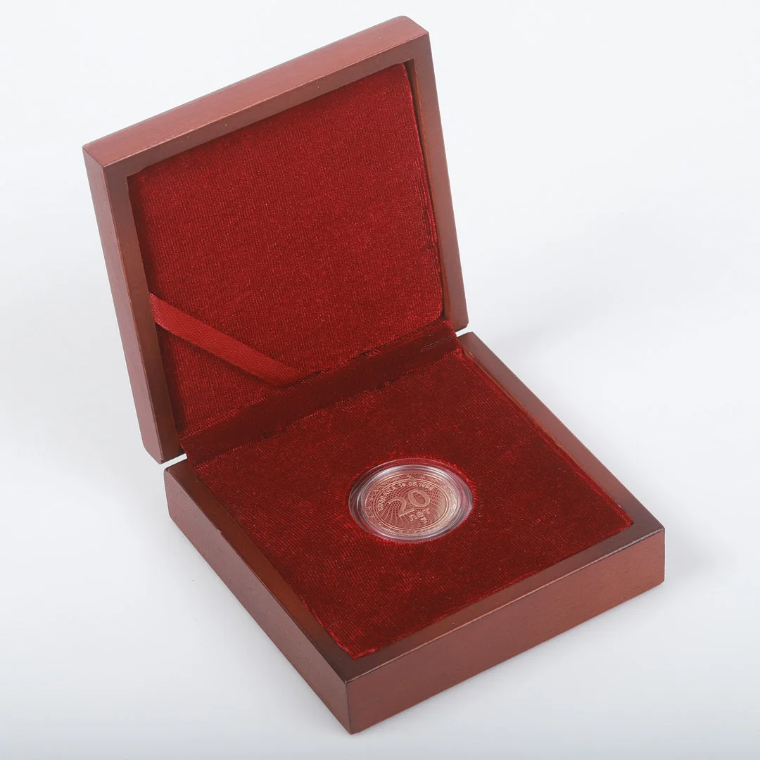 JUBILEUMSMYNT, "Unified Trading System, 20 år", 14 K guld, Sankt petersburg, Ryssland, 2014. — Coins & Banknotes — Helsingborgs Auktionskammare