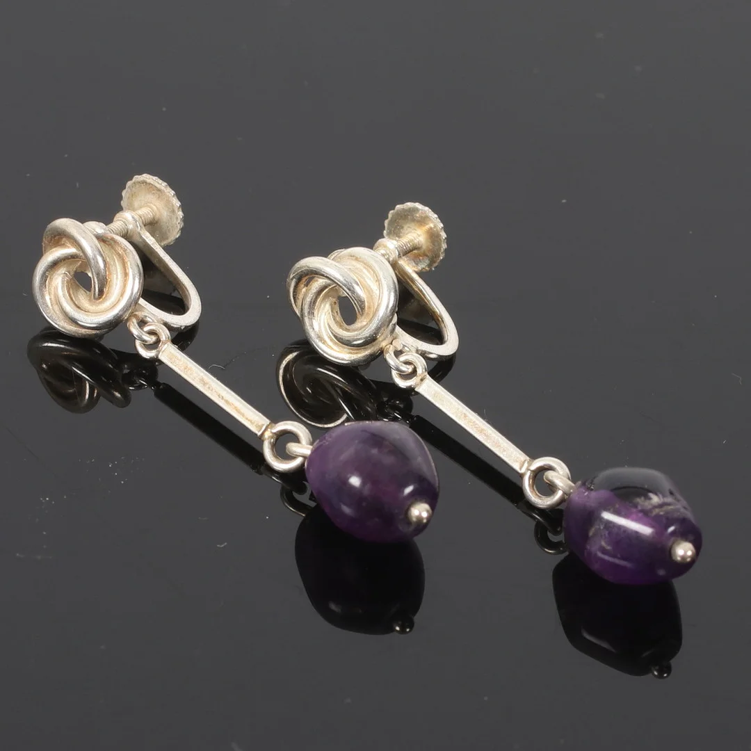 (2610-204) ÖRHÄNGEN, ett par, silver, Arvo Saarela, Enköping. 1971. — Earrings — Stadsauktion Sundsvall