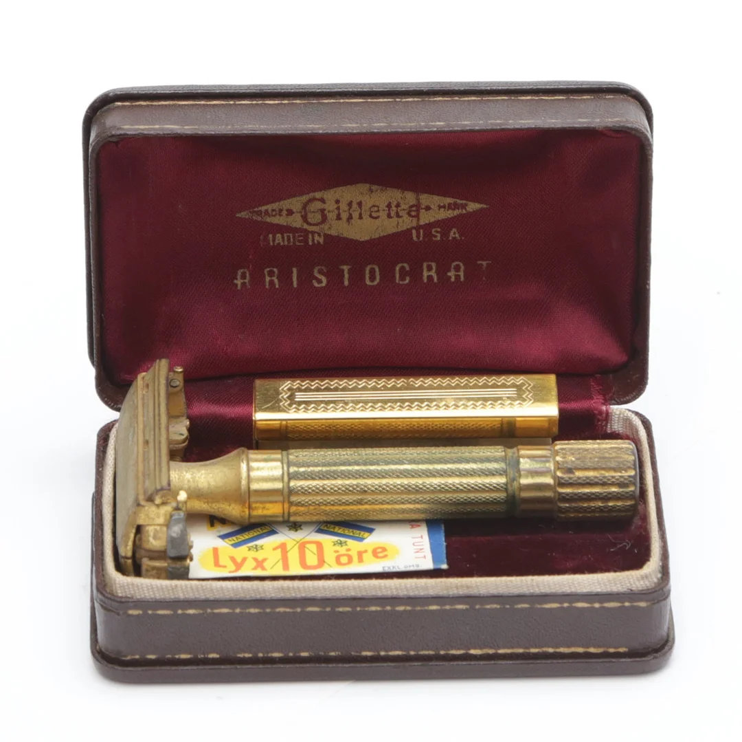 RAKHYVEL i ask, Gillette, i originalask. — Miscellaneous — Kalmar Auktionsverk