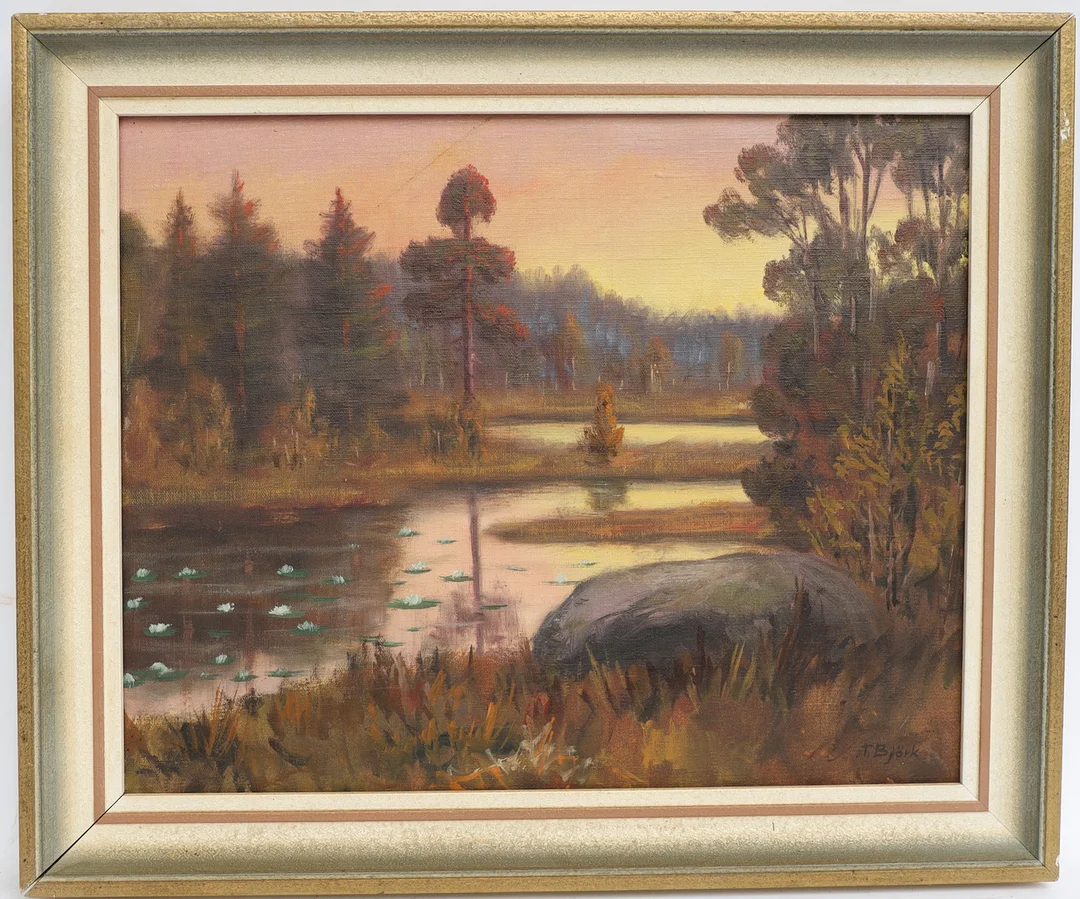 TAGE BJÖRK. Skogsbild, oljemålning på duk, signerad. — Paintings — Falun Auktionsbyrå