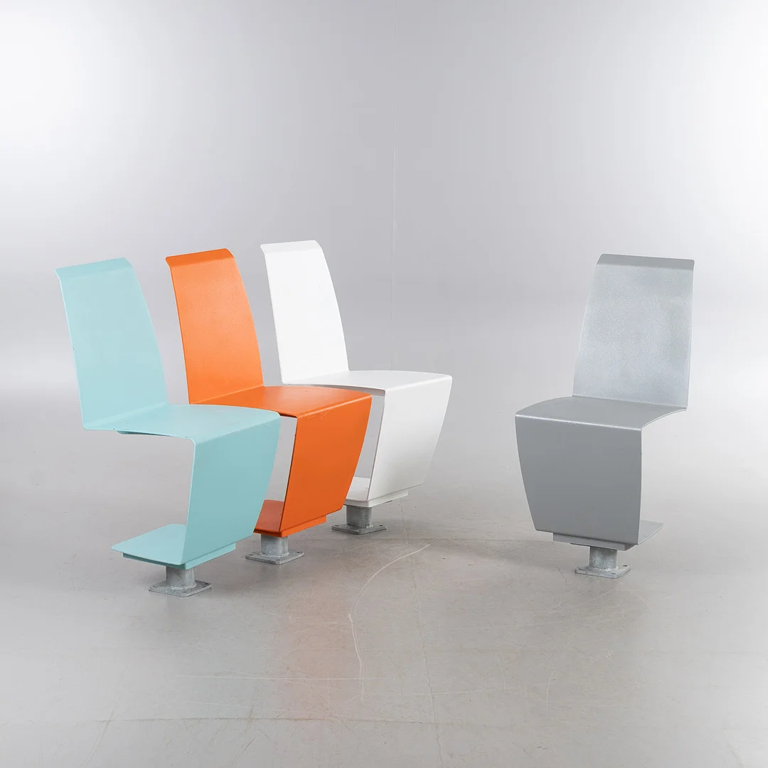 DAVID KARÁSEK, Tjeckien, Stolar, ute / inne "Helene", 4 stycken, galvaniserat stål, Mmcité street furniture, 2000-tal. — Garden — Stockholms Auktionsverk Helsingborg