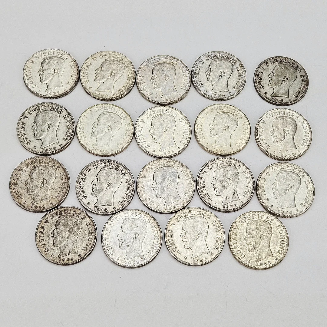 MYNT, 19 st, silverhalt 80%, Gustaf V, Sverige, vikt ca. 285 gram. — Coins & Banknotes — Auktionshuset Thörner & Ek