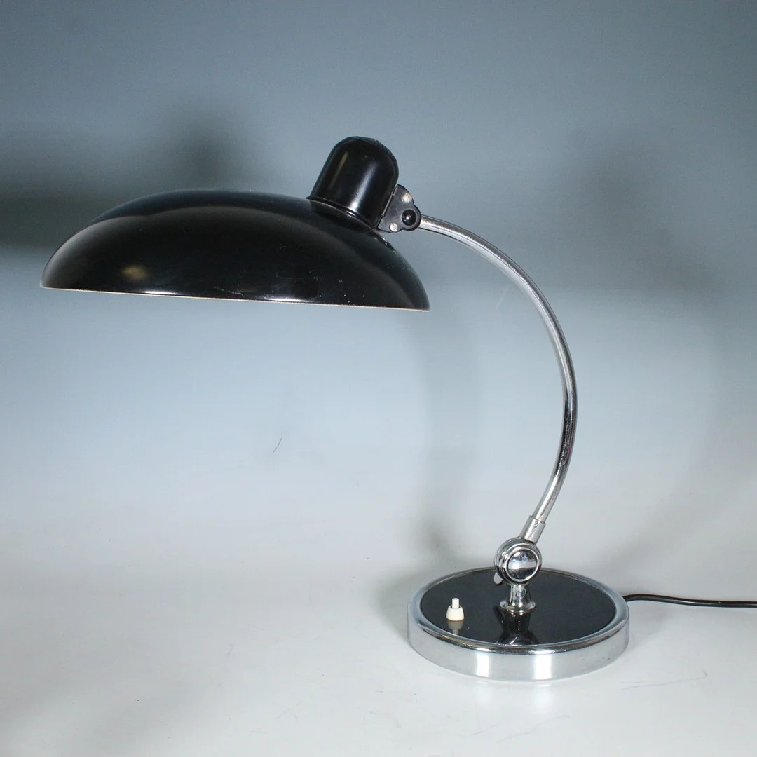 CHRISTIAN DELL. für KAISER IDELL. Tischleuchte, Modell "President". — Table Lamps — Stockholms Auktionsverk Düsseldorf/Neuss