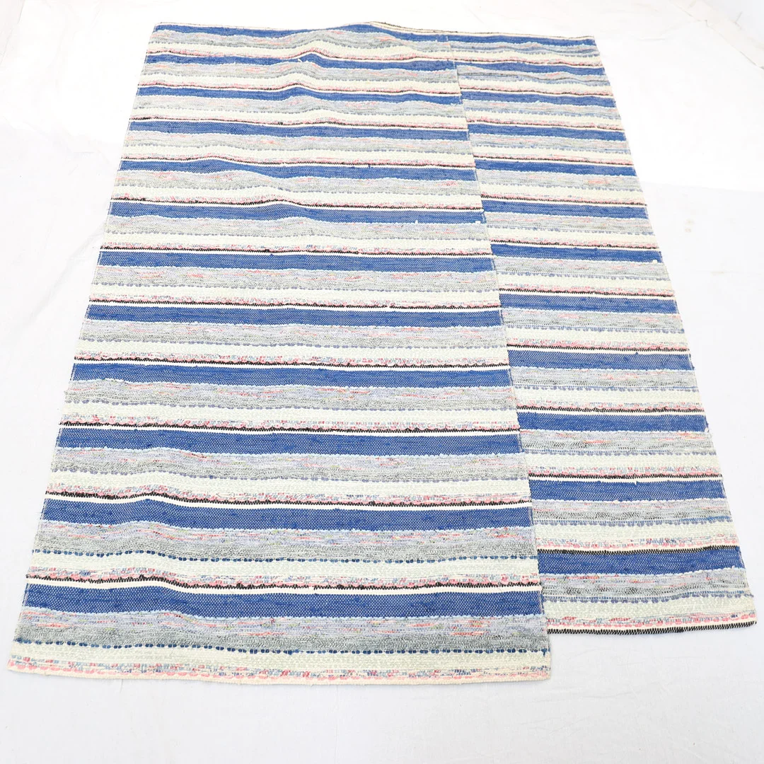 VÄVDA MATTOR, 2st, trasteknik. — Carpets — Falun Auktionsbyrå