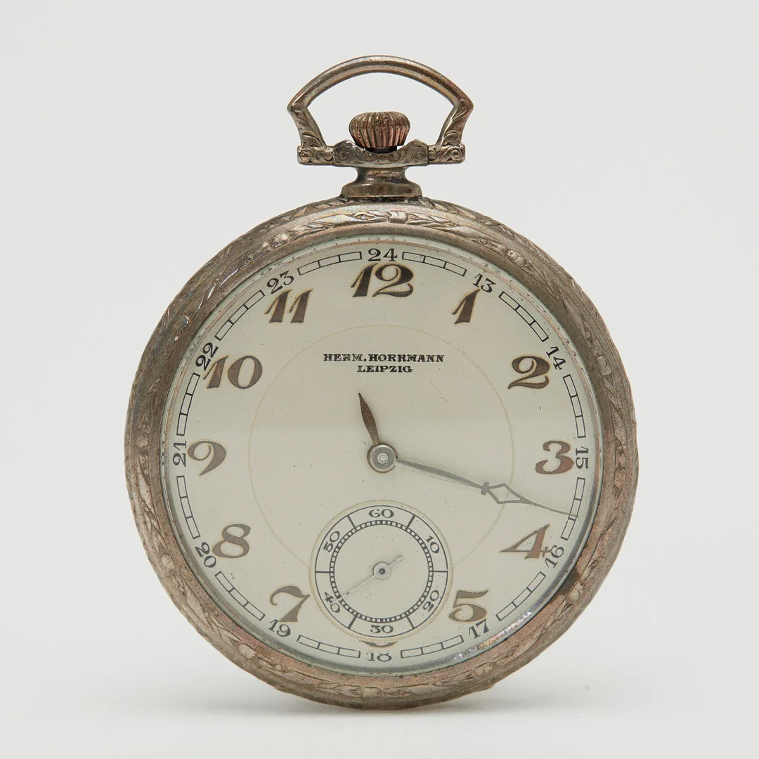 HERMANN HORRMANN, LEIPZIG. Lépine-Taschenuhr, 900er Silber, um 1910, Deutschland. — Pocket & Stop Watches — Stockholms Auktionsverk Köln