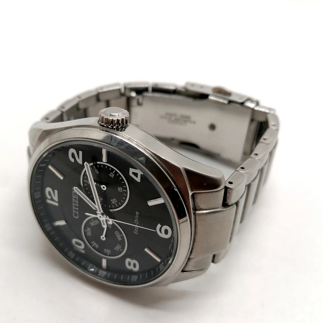 *CITIZEN ECO-DRIVE QUARTZ STAINLESS STEEL WRISTWATCH. — Wristwatches — Acreman St Auctioneers & Valuers