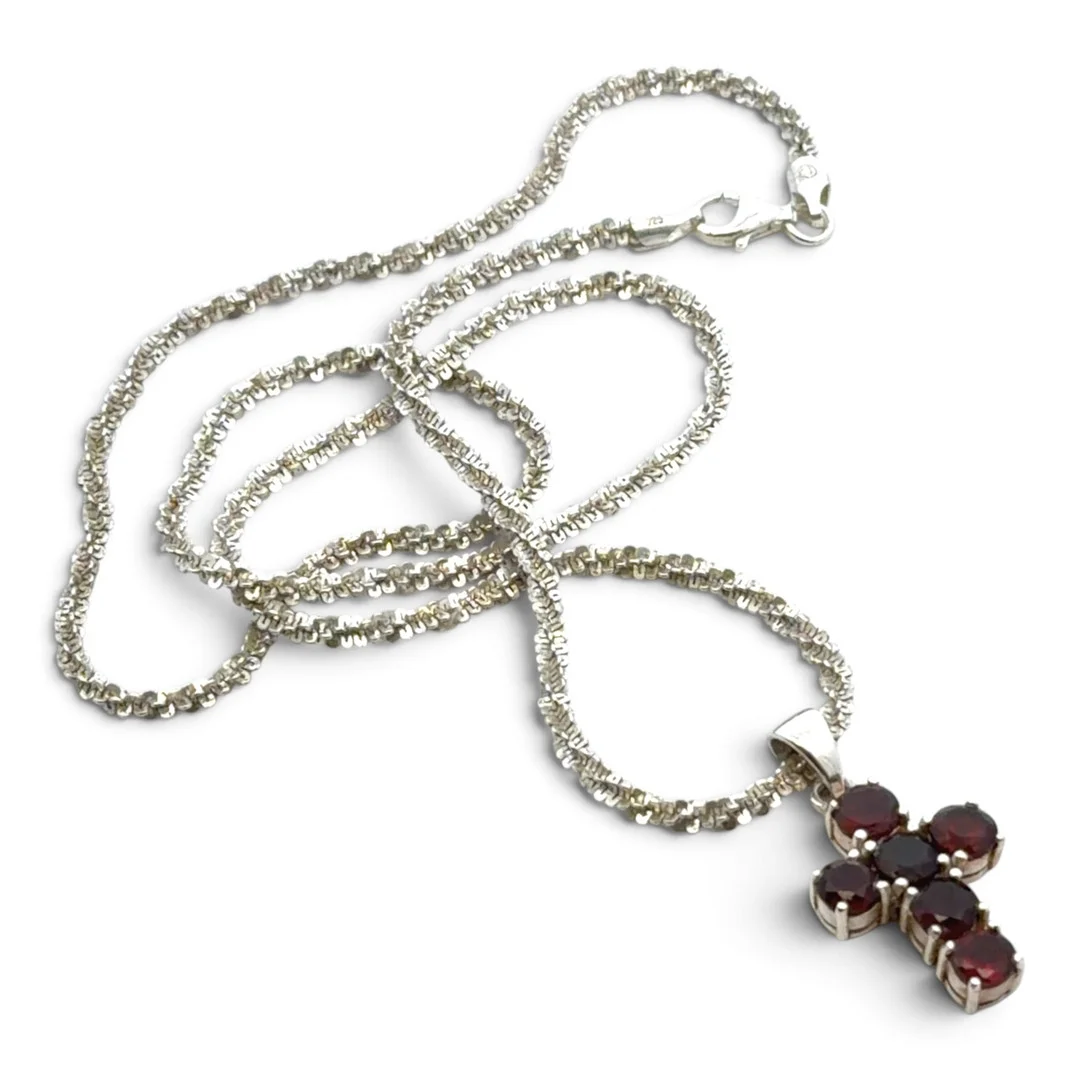 GARNET CROSS SILVER NECKLACE. — Necklace — Griffin’s Auctioneers