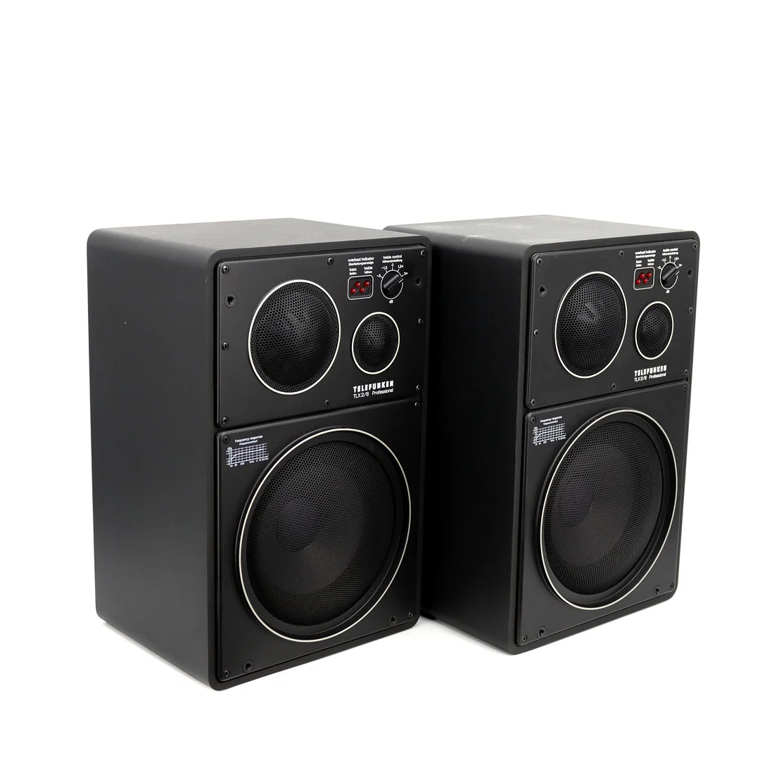 HÖGTALARE, ett par, Telefunken, TLX 2/8. — Modern consumer electronics — Höganäs Auktionsverk
