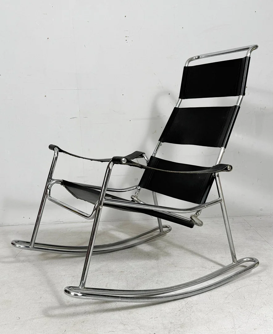 Schaukelstuhl im Bauhausstil, Frankreich, 1970er Jahre. — Armchairs & Chairs — Stockholms Auktionsverk Düsseldorf/Neuss