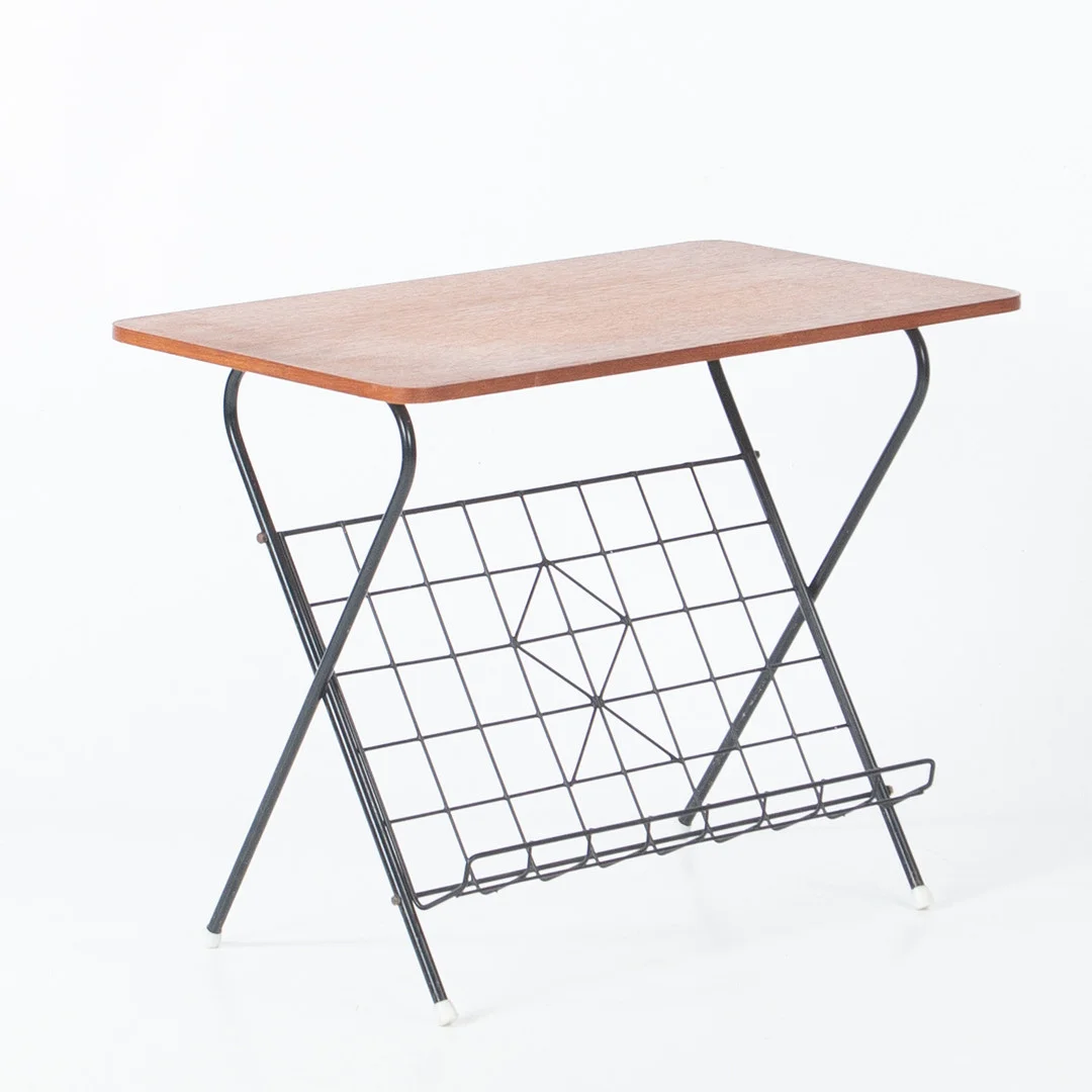 TIDNINGSBORD/SIDOBORD, 1950/60-tal. — Tables — Laholms Auktionskammare