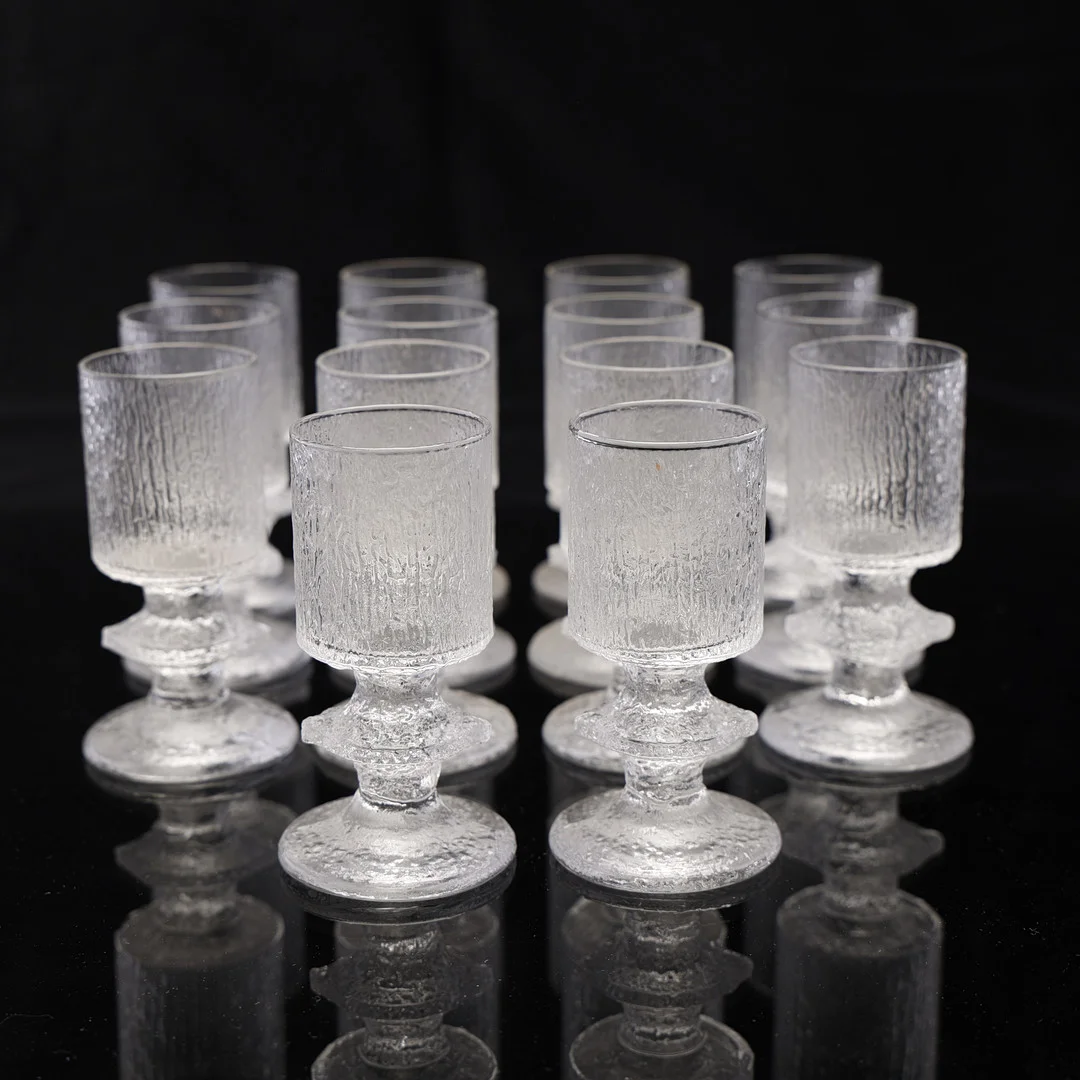 TIMO SARPANEVA. "Senator", snaps/hetvinsglas, 14 st. — Utility glass — Auktionsbyrån Varberg