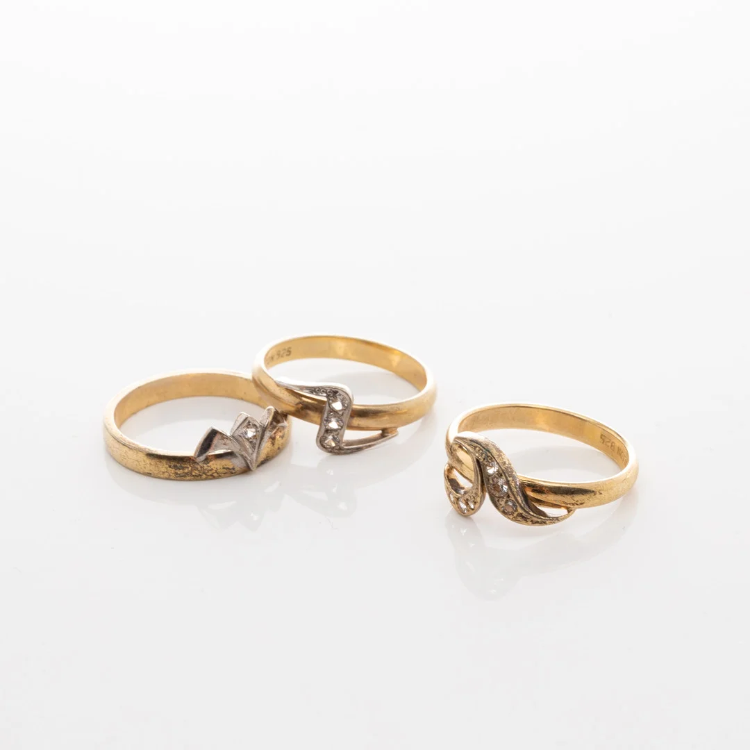 RINGAR, 3st, Förgyllt sterlingsilver, Cubic zirkoner, Alton. — Rings — Garpenhus Auktioner