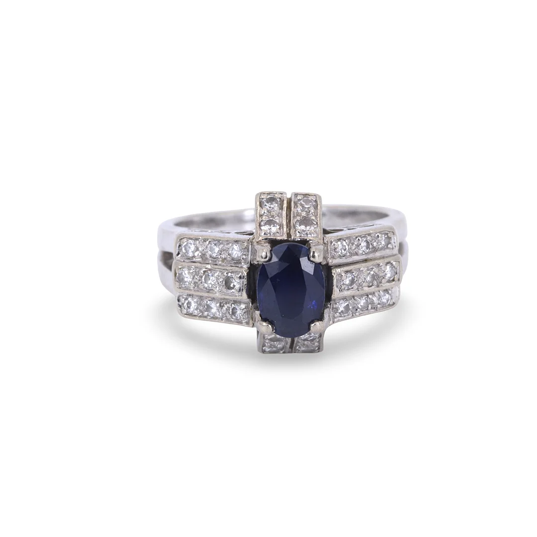 18CT GOLD SAPPHIRE & DIAMOND RING. — Rings — Chalkwell Auctions