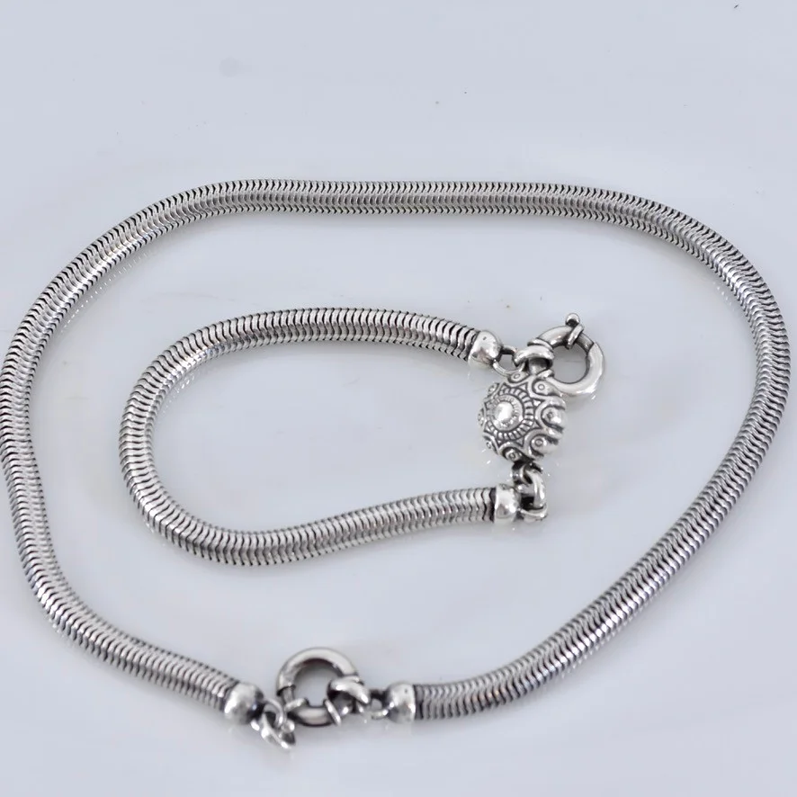 COLLIER SAMT ARMBAND, 2 delar, sterlingsilver. — Silver — Halmstads Auktionskammare