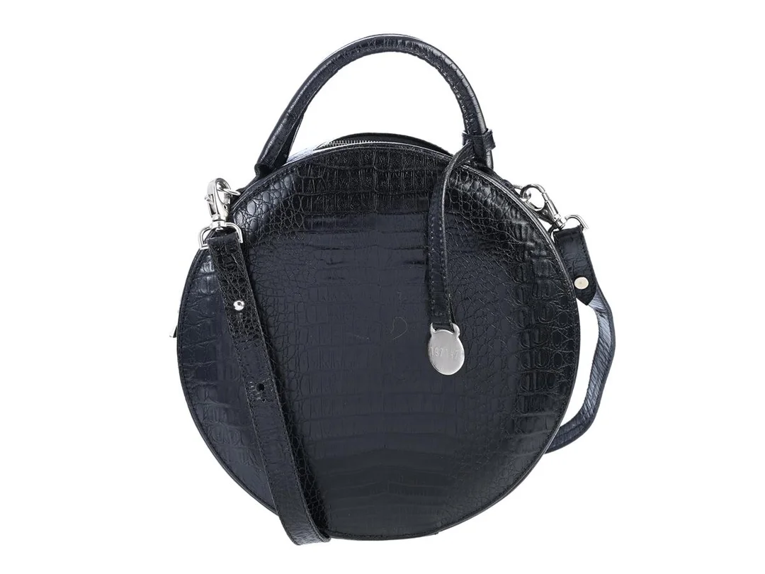 VÄSKA, MULBERRY, svart präglat läder, silverfärgade beslag, 22x22x6 cm, avtagbar axelrem, dustbag. — Accessoarer/Väskor — Kaplans