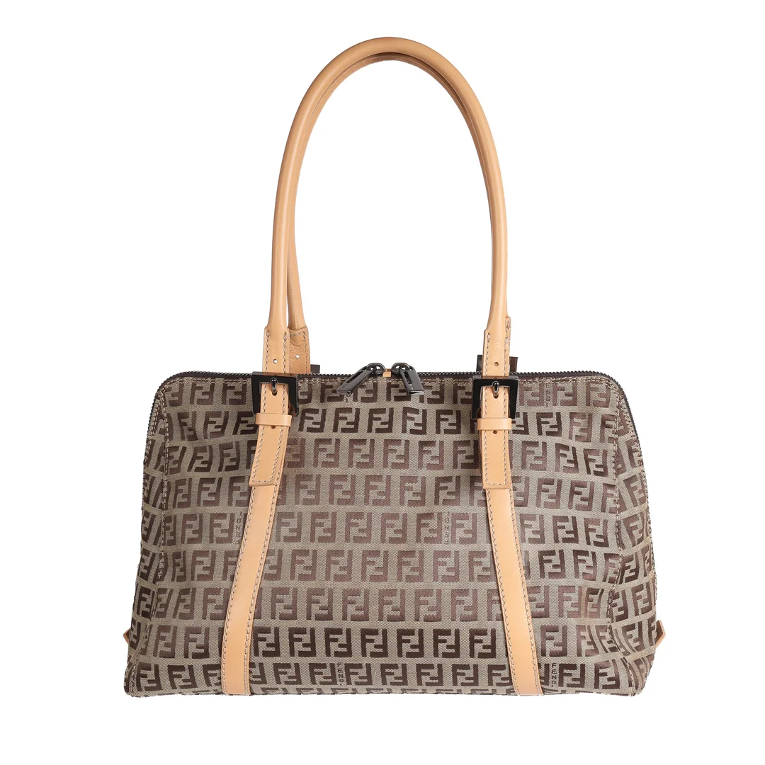 Fendi: Zucchino Boston shoulder bag in light brown monogram canvas — Clothing, shoes and accessories/Bags — Lauritz