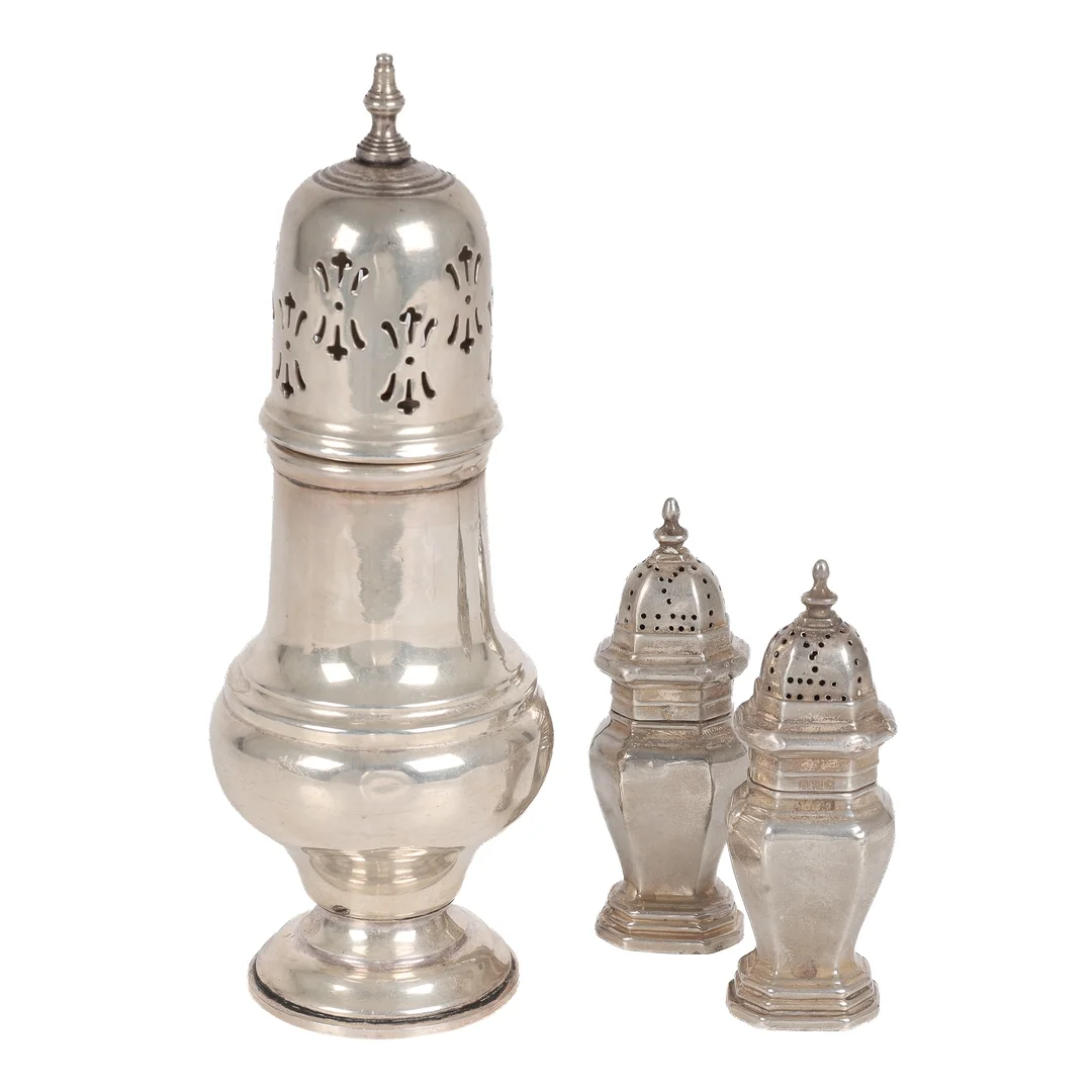 Three English sterling silver straws (3) — Silver, bronze, copper and pewter/Hollowware — Lauritz