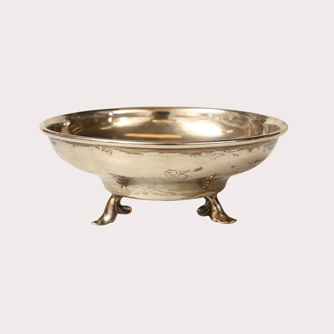 SKÅL PÅ 3 FÖTTER, Sterlingsilver, Mexico. — Silver — Limhamns Auktionsbyrå