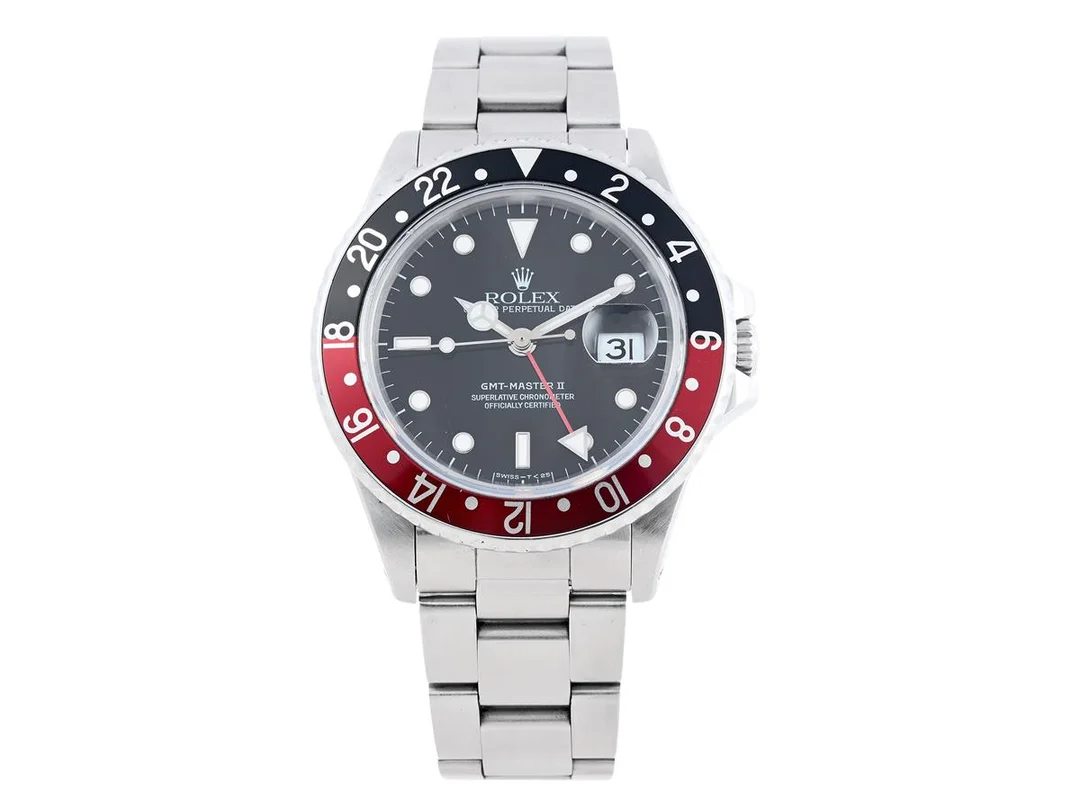 ROLEX, Oyster Perpetual, GMT-Master II, Chronometer (Swiss-T<25), s.k. "Fat lady", Ref nr. 16760, Serie nr. 8669235, Cal 3085, Verk nr. 1069036, Boett nr. 16760, herrur, 39 mm, stål, automatisk, safirglas (nagg/repor), datum, utbytta visare (Tritinova), Oysterlänk (utbytt/senare), viklås, Ref nr. 78360-O12/501 B, ca 1985. — Klockor/Rolex — Kaplans