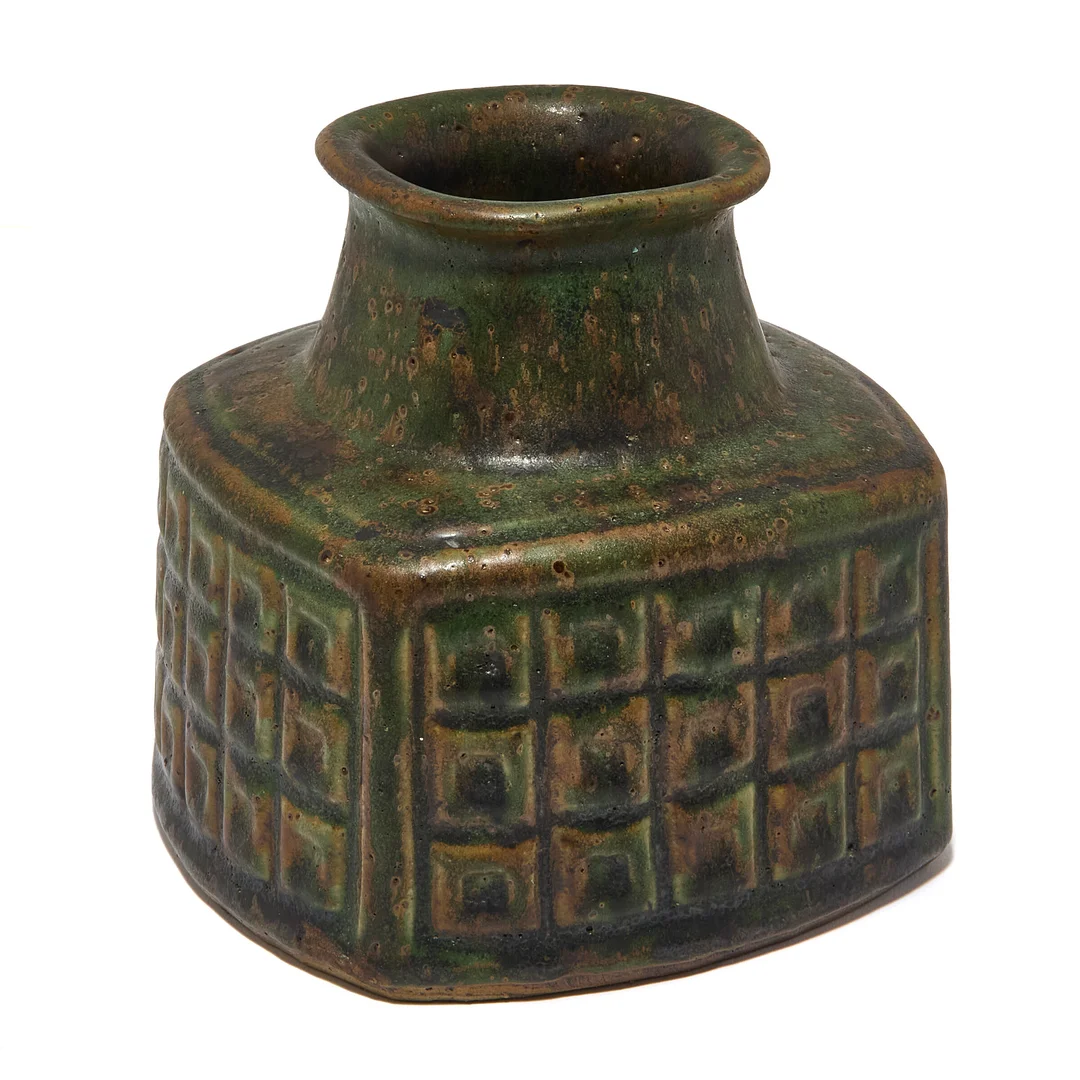 Pløen, Erik — Vase — Gjenstand/Keramikk og porselen — Blomqvist