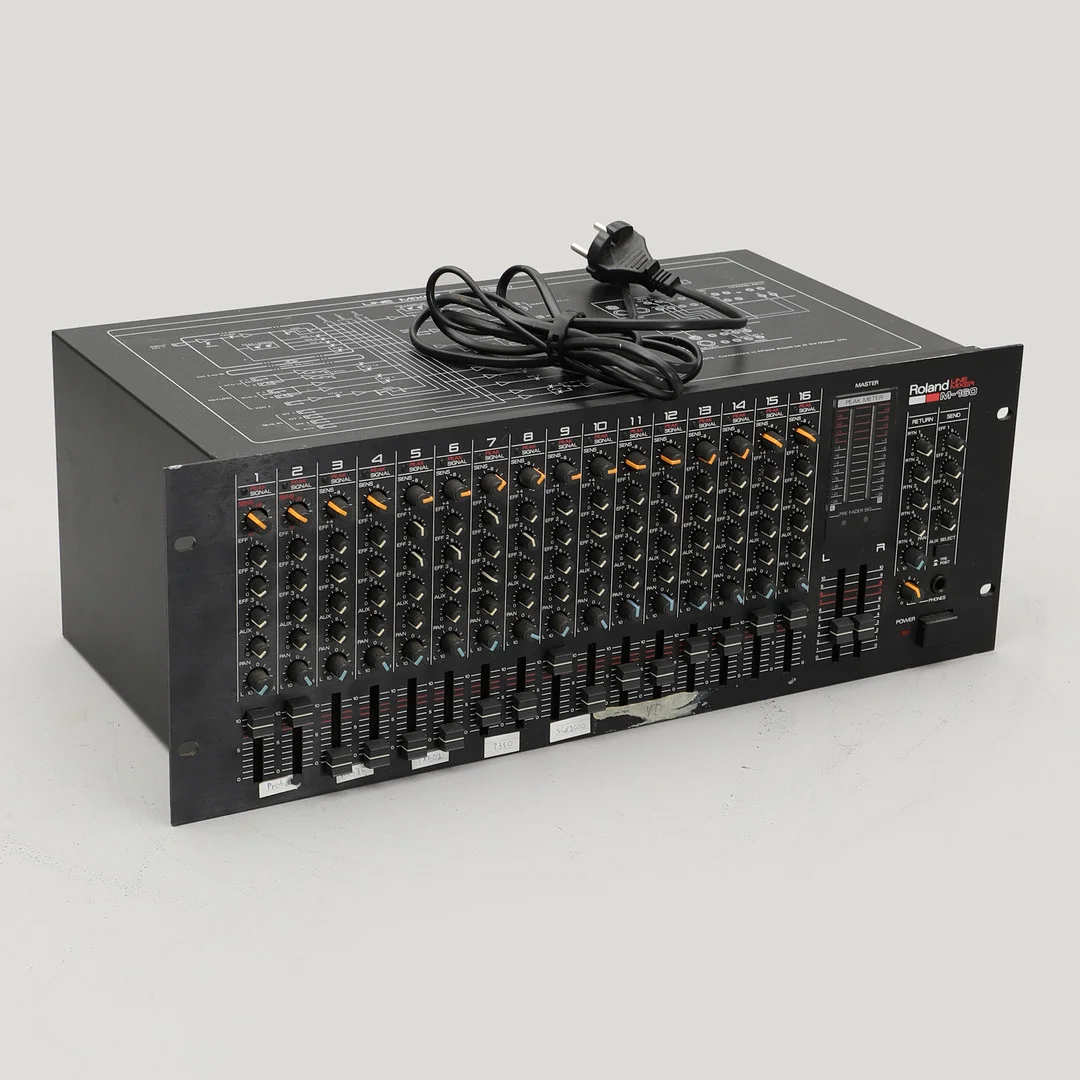 MIXER, Roland M-160 Line Mixer. — Musical instruments — Crafoord Auktioner Malmö