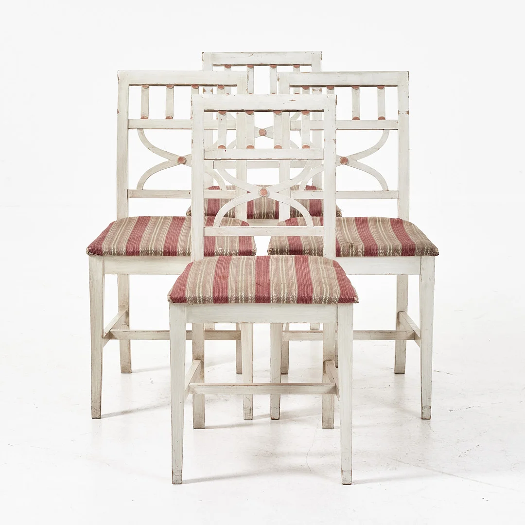 STOLAR, 4 st., 1900-talets andra hälft, sk. bellmanstolar, sengustaviansk stil, bemålade. — Armchairs & Chairs — Stockholms Auktionsverk Magasin 5